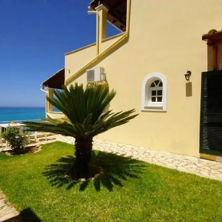 Апартаменты Natalia Loft C With Panoramic Sea Views Of Agios Gordios Bay