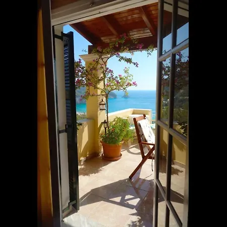 Natalia Loft C With Panoramic Sea Views Of Agios Gordios Bay Апартаменты